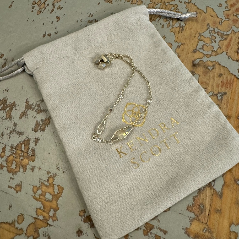 EUC Kendra Scott Gold Deb Bracelet